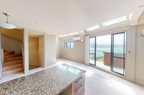 Photo of property in 14 Palliser Road, Roseneath, Wellington, 6011