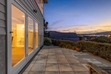 Photo of property in 68a Mana Esplanade, Paremata, Porirua, 5026