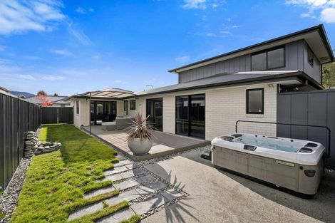 Photo of property in 24 Risinghurst Terrace, Lower Shotover, Queenstown, 9304