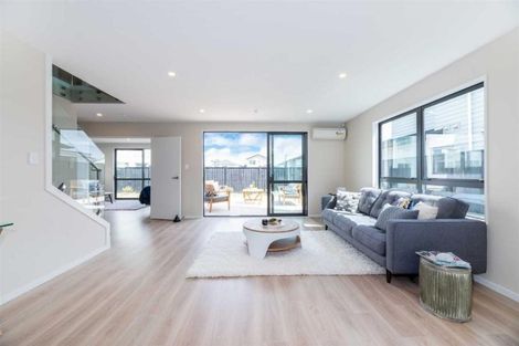 Photo of property in 18 Myland Drive, Hobsonville, Auckland, 0616