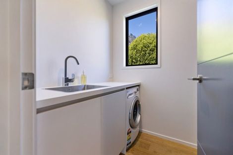 Photo of property in 6 Pendeen Crescent, Jacks Point, Queenstown, 9371