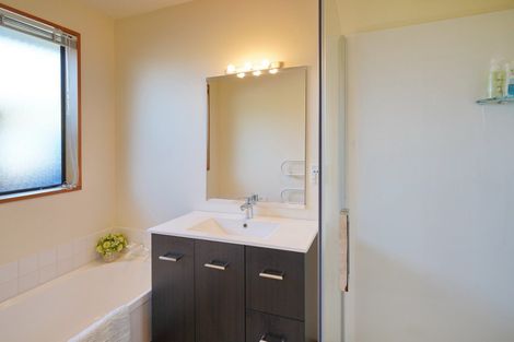 Photo of property in 82 Middleton Road, Upper Riccarton, Christchurch, 8041