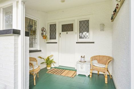 Photo of property in 33 Grey Street, College Estate, Whanganui, 4500