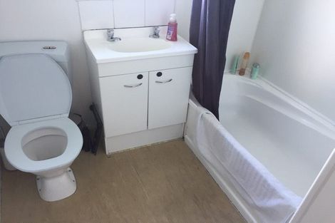 Photo of property in 65 Astley Avenue, New Lynn, Auckland, 0600