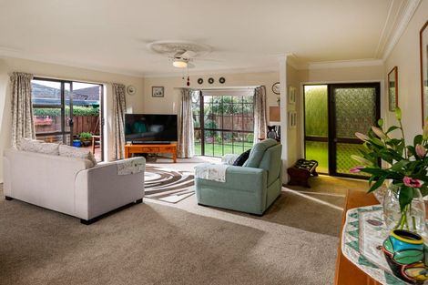 Photo of property in 4/66 Rathgar Road, Henderson, Auckland, 0610