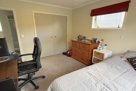 Photo of property in 24a Taylor Terrace, Tawa, Wellington, 5028