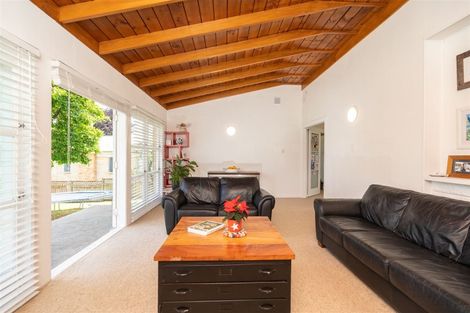 Photo of property in 5a Hillcrest Road, Hillcrest, Hamilton, 3216