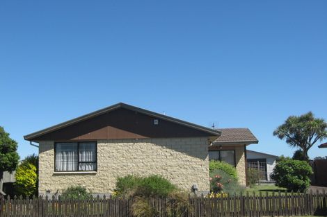 Photo of property in 19 Arcon Drive, Broomfield, Christchurch, 8042
