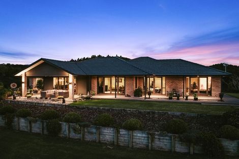 Photo of property in 97 West Ridge Road, Maunu, Whangarei, 0110