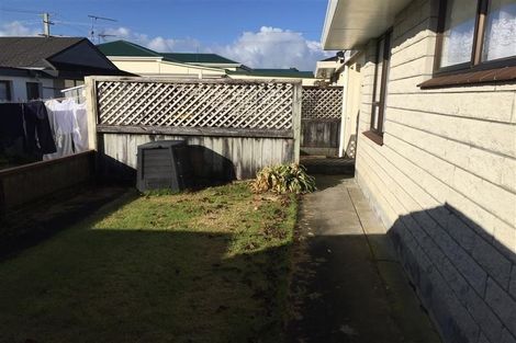 Photo of property in 13 Mahoe Street, Inglewood, 4330