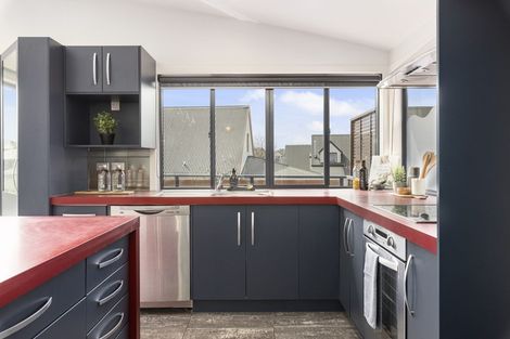 Photo of property in 2/2 Rhodes Fall, Rangatira Park, Taupo, 3330