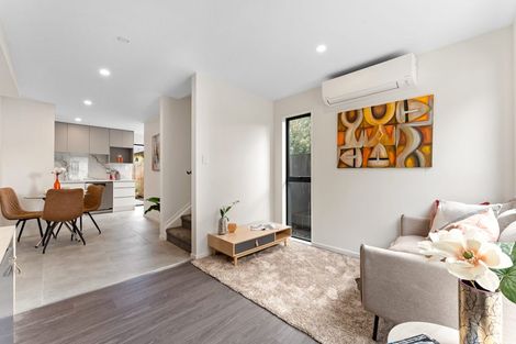 Photo of property in 3/27 Taikata Road, Te Atatu Peninsula, Auckland, 0610