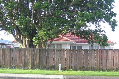 Photo of property in 1 Station Road, Te Kamo, Whangarei, 0112