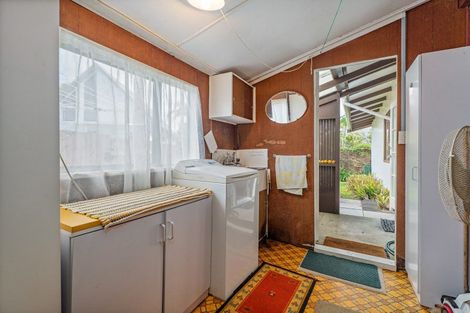 Photo of property in 4 Courtney Place, Pauanui, Hikuai, 3579