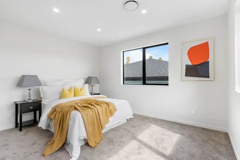 Photo of property in 17 Kathleen Street, Totara Vale, Auckland, 0627