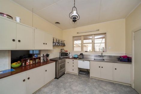 Photo of property in 262 South Road, Hawera, 4610