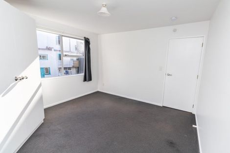Photo of property in 4/27 Drummond Street, Mount Cook, Wellington, 6021