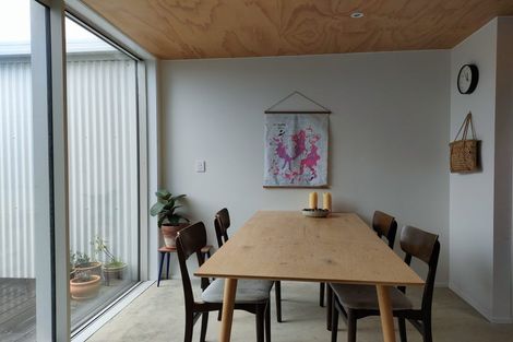 Photo of property in 27u2 Buckley Road, Southgate, Wellington, 6023