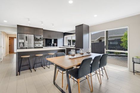 Photo of property in 34 Ambleside Drive, Northpark, Auckland, 2013
