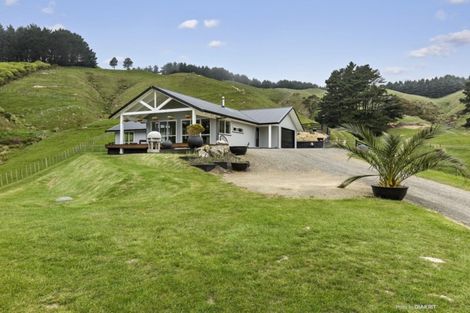 Photo of property in 974 Ohariu Valley Road, Ohariu, Wellington, 6037