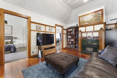 Photo of property in 15 Rainforth Street, Roslyn, Palmerston North, 4414