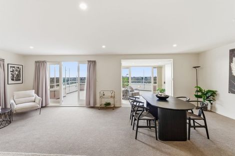 Photo of property in 1/21 Overdale Drive, Cashmere, Christchurch, 8022