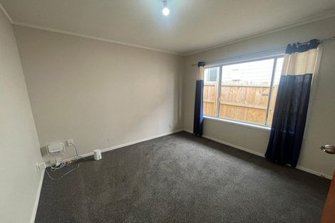 Photo of property in 64 Royal Road, Massey, Auckland, 0614