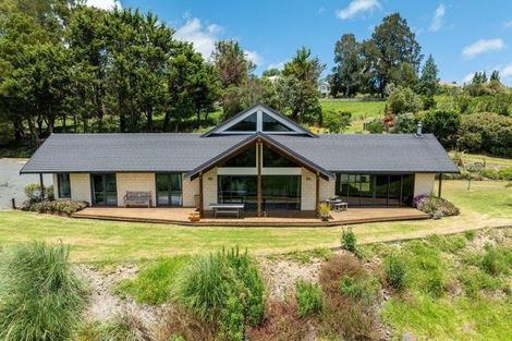 Photo of property in 87 Hurndall Street East, Maungaturoto, 0520