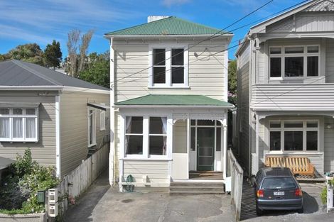 Photo of property in 69 Rolleston Street, Mount Cook, Wellington, 6021