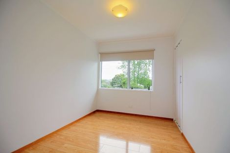 Photo of property in 1/12 Sherwood Avenue, Te Atatu South, Auckland, 0610