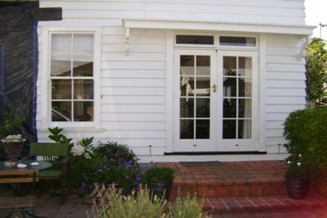 Photo of property in 165 Fendalton Road, Fendalton, Christchurch, 8052
