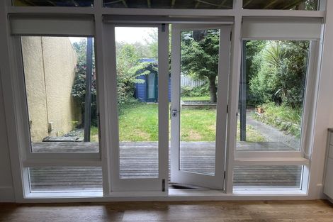 Photo of property in 29 Queen Street, Mount Victoria, Wellington, 6011