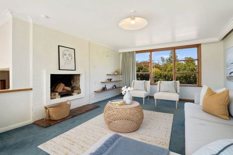 Photo of property in 104 Atawhai Road, Fitzherbert, Palmerston North, 4410