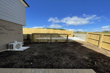 Photo of property in 19a Poruru Close, Papakura, 2110