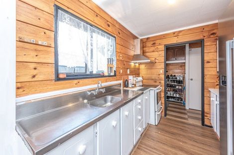 Photo of property in 21 Manuka Street, Castlecliff, Whanganui, 4501