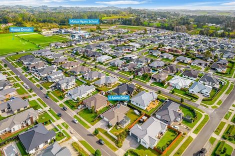 Photo of property in 4 Aporo Drive, Kumeu, 0810