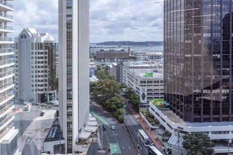 Photo of property in 1/45 Queen Street, Northcote Point, Auckland, 0627