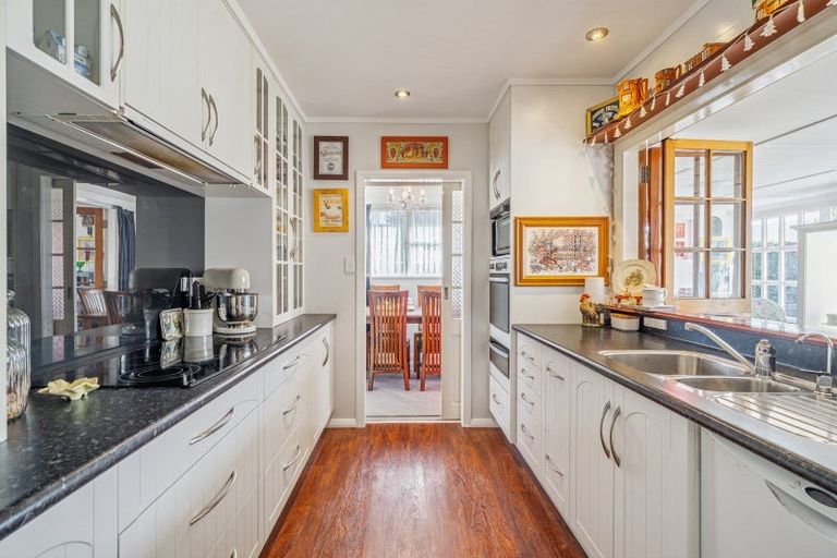 Photo of property in 5 Thackeray Street, Trentham, Upper Hutt, 5018