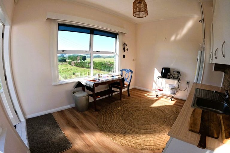 Photo of property in 1915 State Highway 2, Waipukurau, 4275