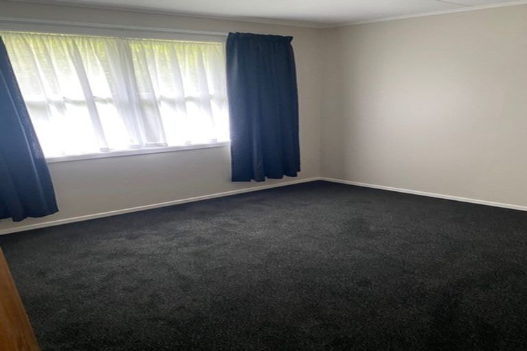 Photo of property in 89 Awanui Street, Merrilands, New Plymouth, 4312
