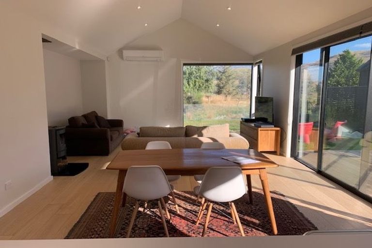 Photo of property in 17 Mckenzies Shute, Jacks Point, Queenstown, 9371