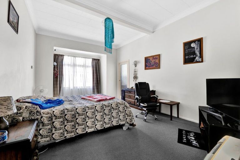 Photo of property in 10 Morrissey Street, Hawera, 4610