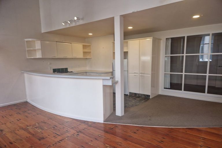 Photo of property in Maison Cabriole Building, 60u3 Courtenay Place, Te Aro, Wellington, 6011