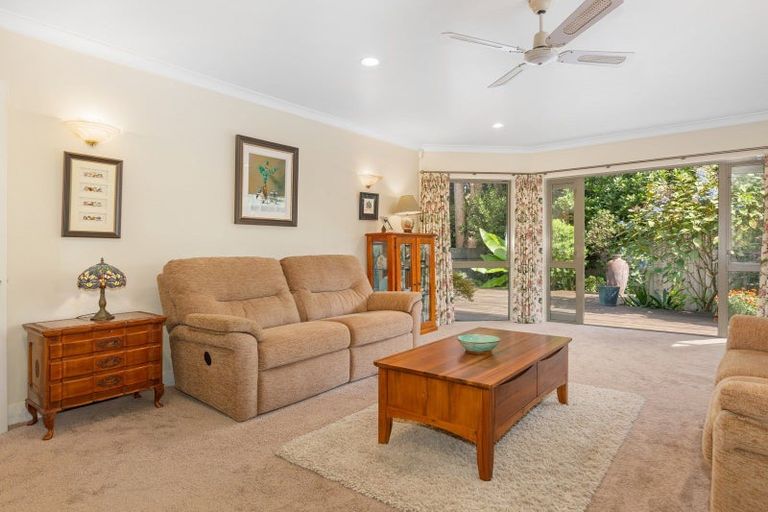 Photo of property in 3 Koromiko Glen, Waikanae, 5036