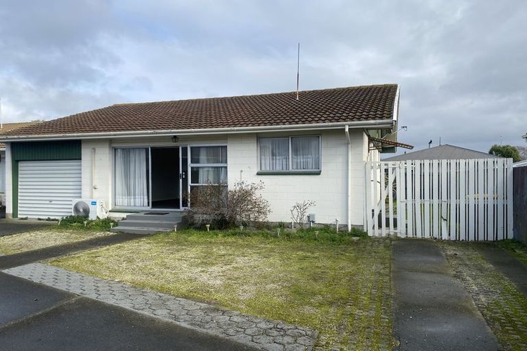 Photo of property in 8 Takapu Place, Bromley, Christchurch, 8062