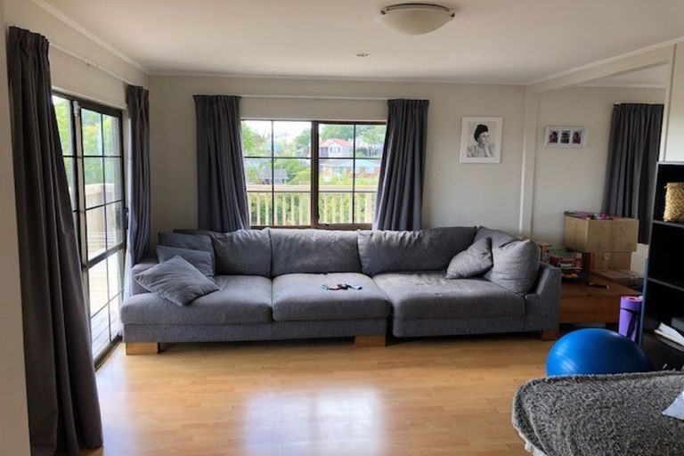 Photo of property in 463 Don Buck Road, Massey, Auckland, 0614