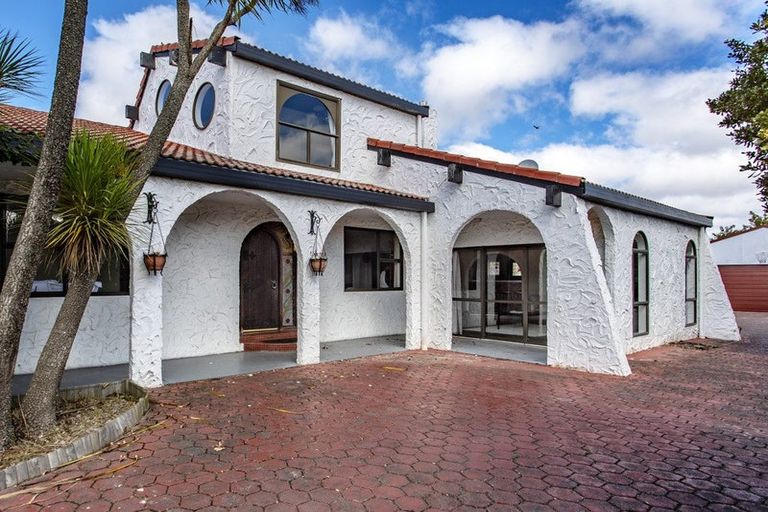 Photo of property in 15 Hawkswood Place, Avonhead, Christchurch, 8042