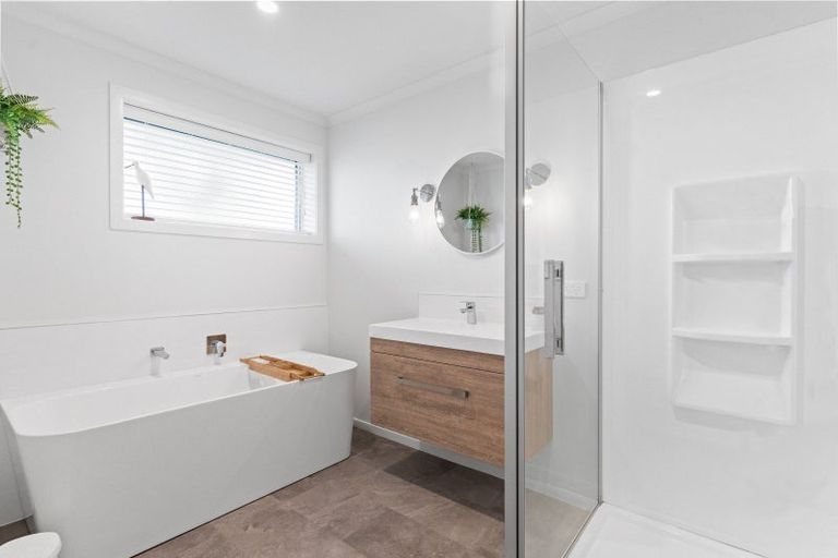 Photo of property in 1 Peony Drive, Greytown, 5712