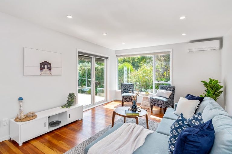 Photo of property in 5a Matenga Street, Waikanae, 5036