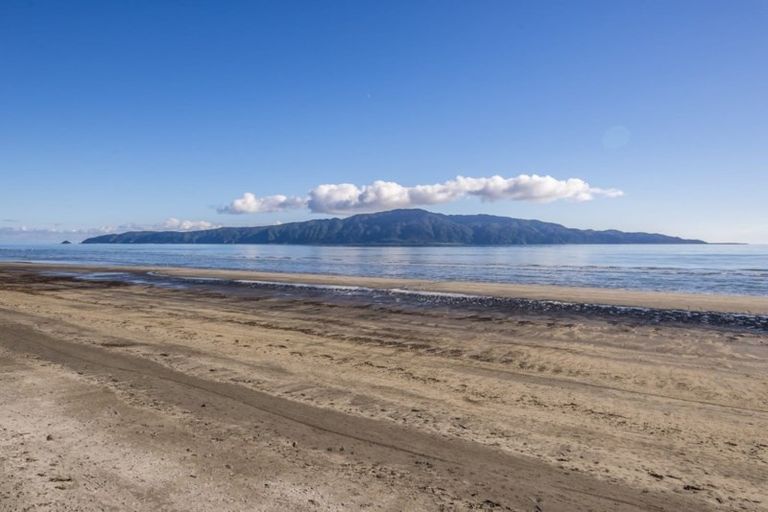 Photo of property in 177b Manly Street, Paraparaumu Beach, Paraparaumu, 5032